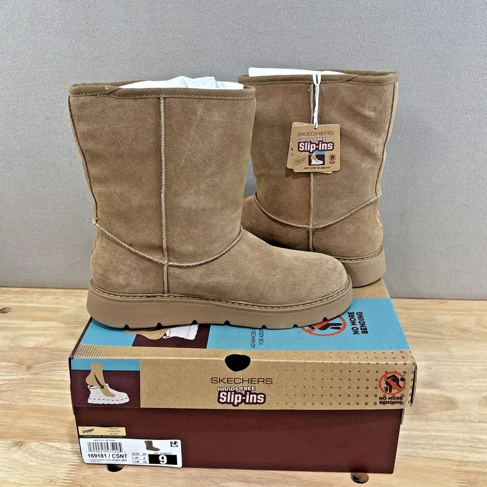 Woman’s Skechers Slip-Ins Keepsakes Cozy light brown boots sz 9 New box